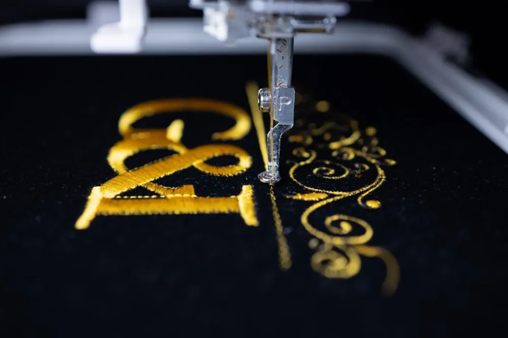 broderie à Nîmes